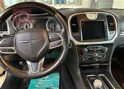 کرایسلەر 300